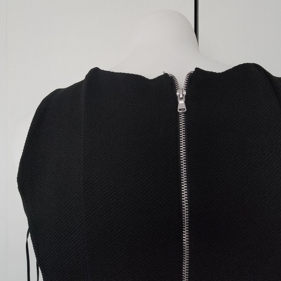 Keyhole Black and White Sleeveless Dress size 12 - Picture 7 of 7